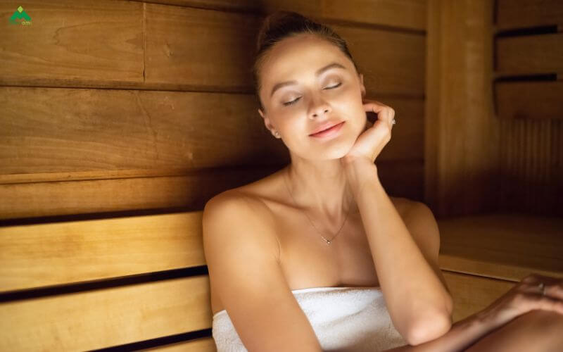 Sinh mổ bao lâu thì được xông tắm?