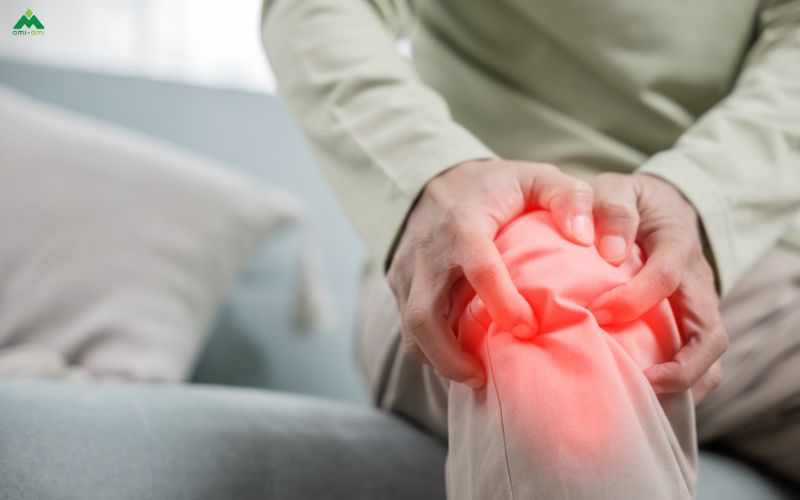 Vì sao người cao tuổi dễ đau nhức xương khớp?