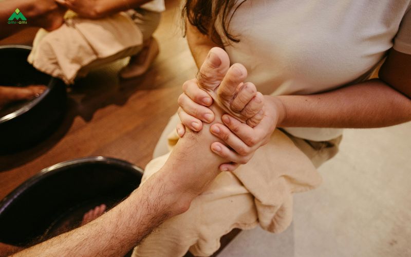 Cách ngâm chân nước nóng trước khi ngủ đúng cách