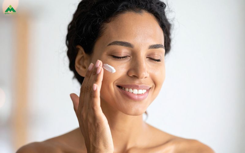 8 cách chống khô da khi ngồi điều hòa hiệu quả nhất