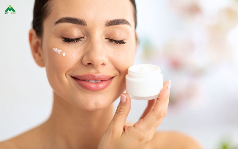 Xông mặt xong cần chăm sóc gì để da không bị khô hoặc kích ứng?