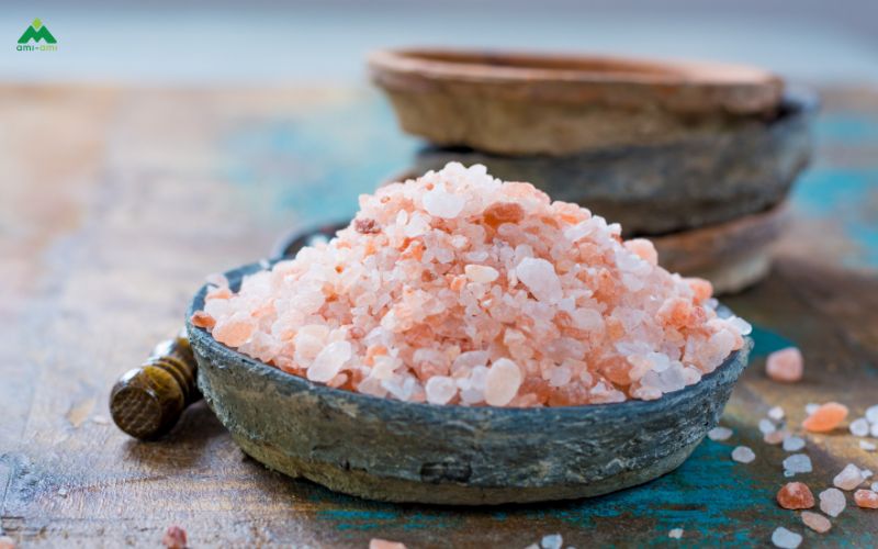 Hoàn toàn có thể sử dụng muối hồng Himalaya và muối epsom (muối Anh) để xông hơi da mặt
