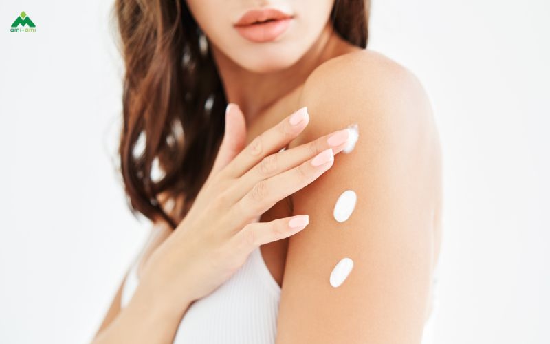 Dưỡng da sau khi tắm