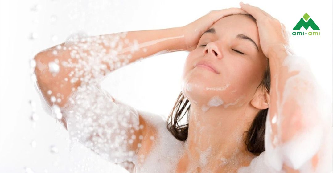 Tắm đúng cách: Trình tự, nhiệt độ và bảo vệ da 2 Nên tắm với nước ấm hay nước lạnh?