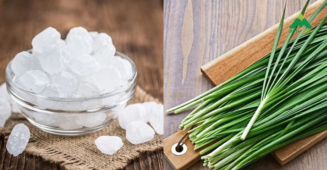 Hỗn hợp lá hẹ kết hợp đường phèn