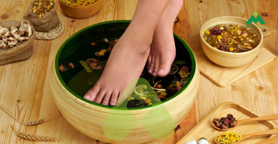 Ngâm chân thảo dược là gì?