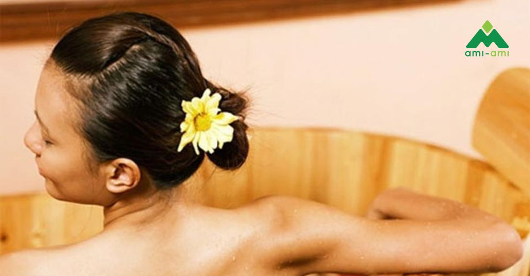 Quy trình chuẩn bị nước tắm thảo mộc đúng cách tại nhà