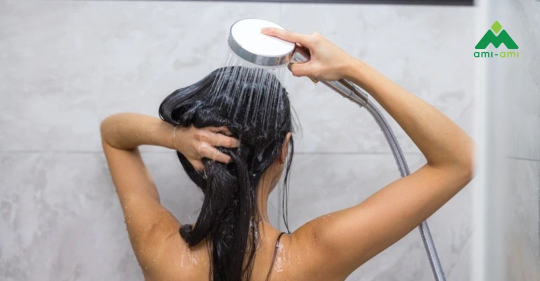 Những lưu ý cần nhớ khi gội đầu sau sinh