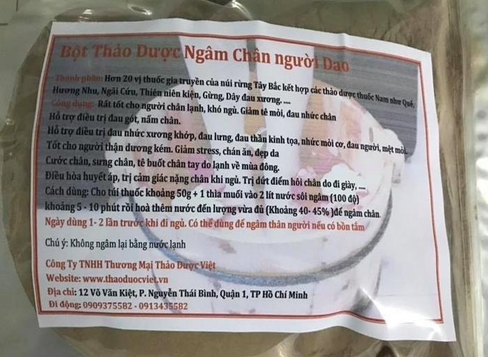 Bột Ngâm chân thảo dược của Người Dao - Tây Bắc