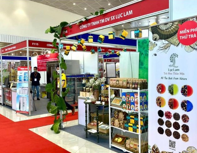 Trà Hoa Thảo Mộc Lục Lam